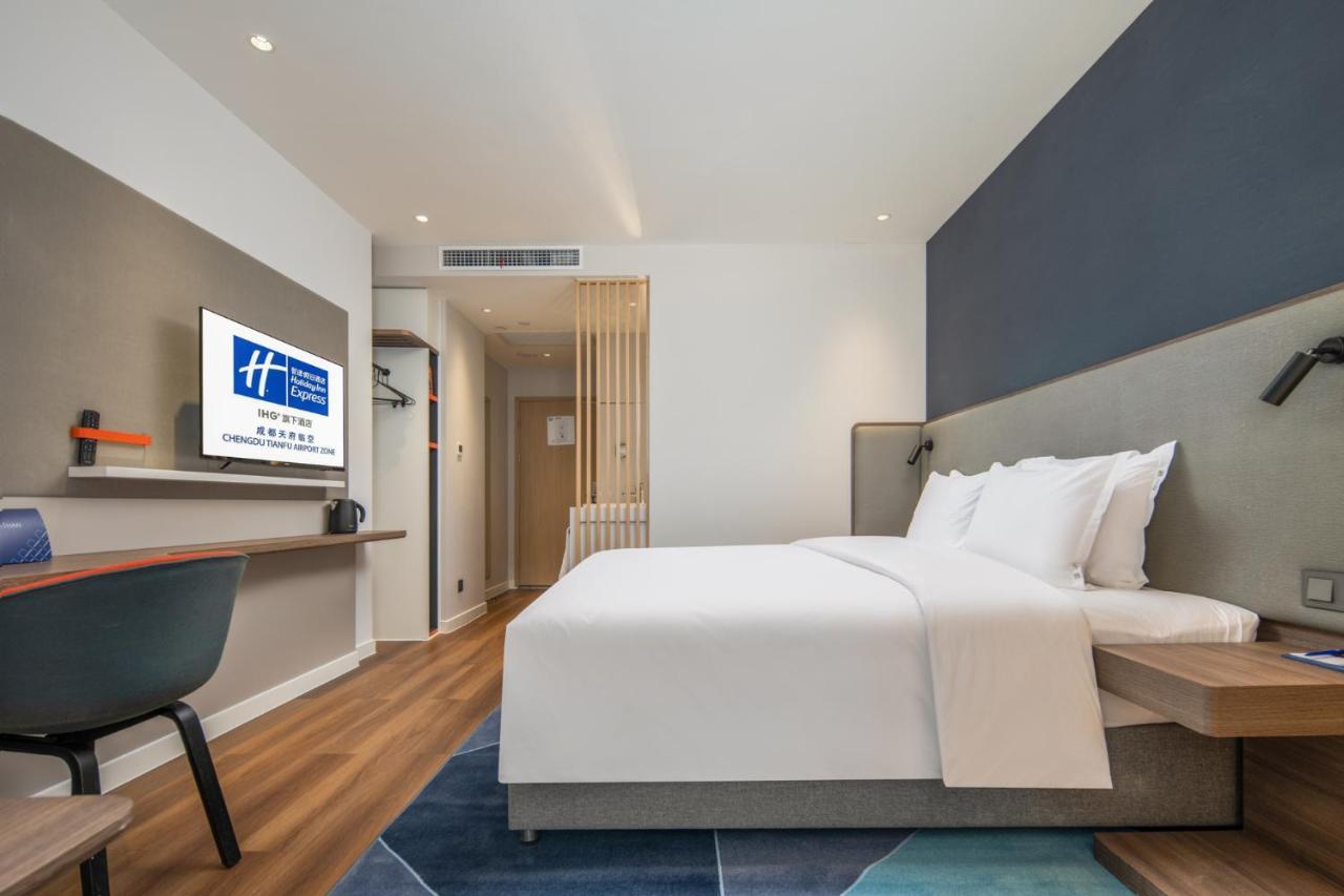 Holiday Inn Express Chengdu Tianfu Airport Zone By Ihg Jianyang  Exterior photo